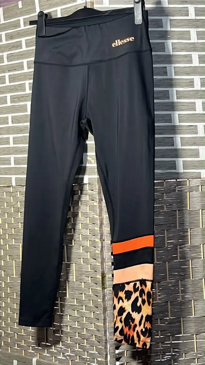 Leggings deportivos Ellesse con diseño animal print