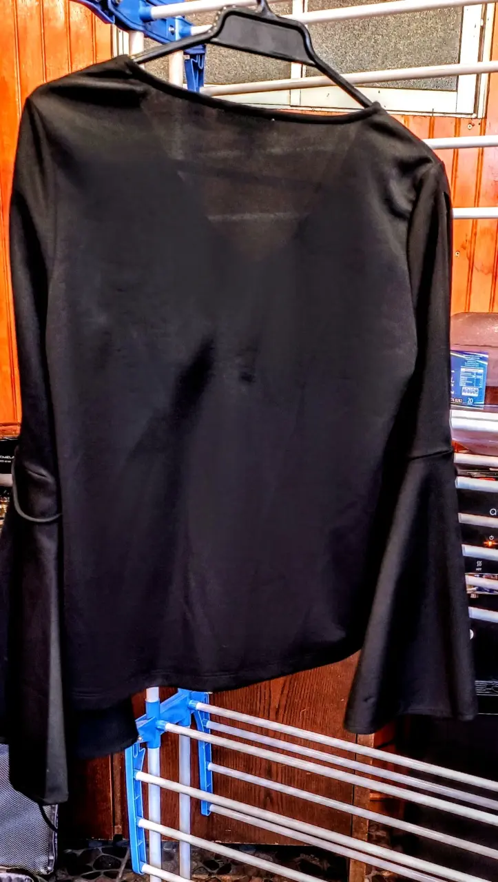 Blusa negra de manga larga Nicopoly - 3