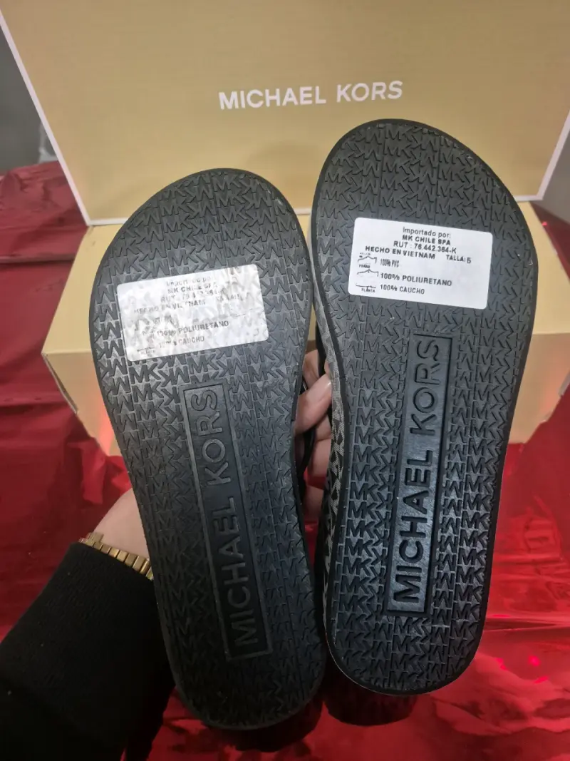 Sandalias Michael Kors negras con plataforma - 3