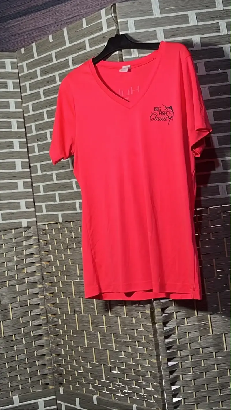 Polera roja Huk Big Fish Classic - 1