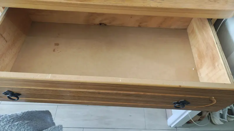 Cómoda de Madera con Cajones Amplios - 3