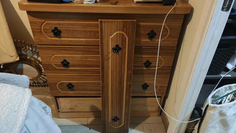 Cómoda de Madera con Cajones Amplios - 4