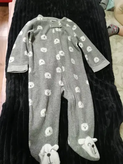 Pijama de polar para bebé con diseño de ositos - miniatura 1