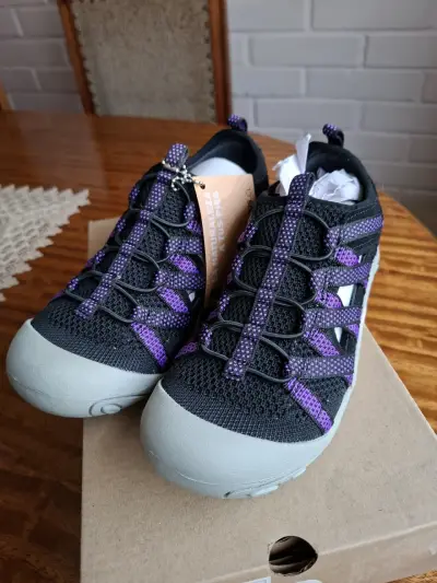 Zapatillas outdoor 36 marca Fagus - miniatura 1