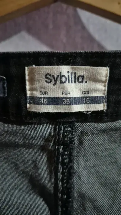 Pantalones acampanados Sybilla en negro y gris - miniatura 3