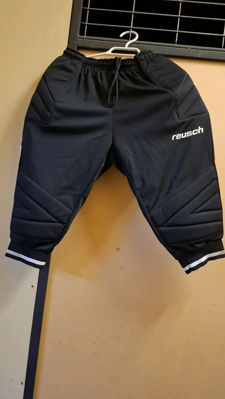 Pantalones cortos de portero Reusch acolchados - 1