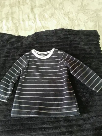 Conjunto de poleras para niño con diseños variados - miniatura 1