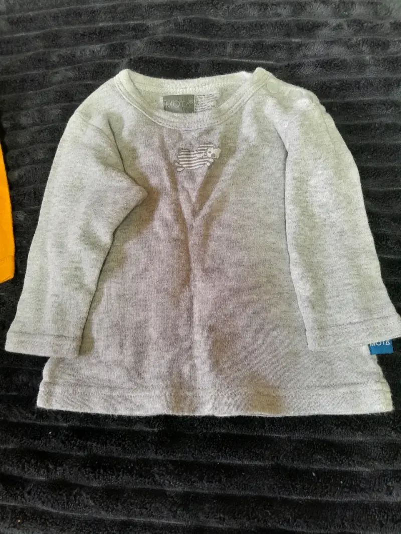 Conjunto de poleras para niño con diseños variados - 2