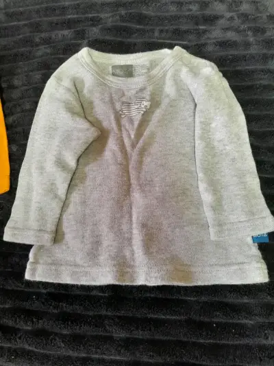 Conjunto de poleras para niño con diseños variados - miniatura 2