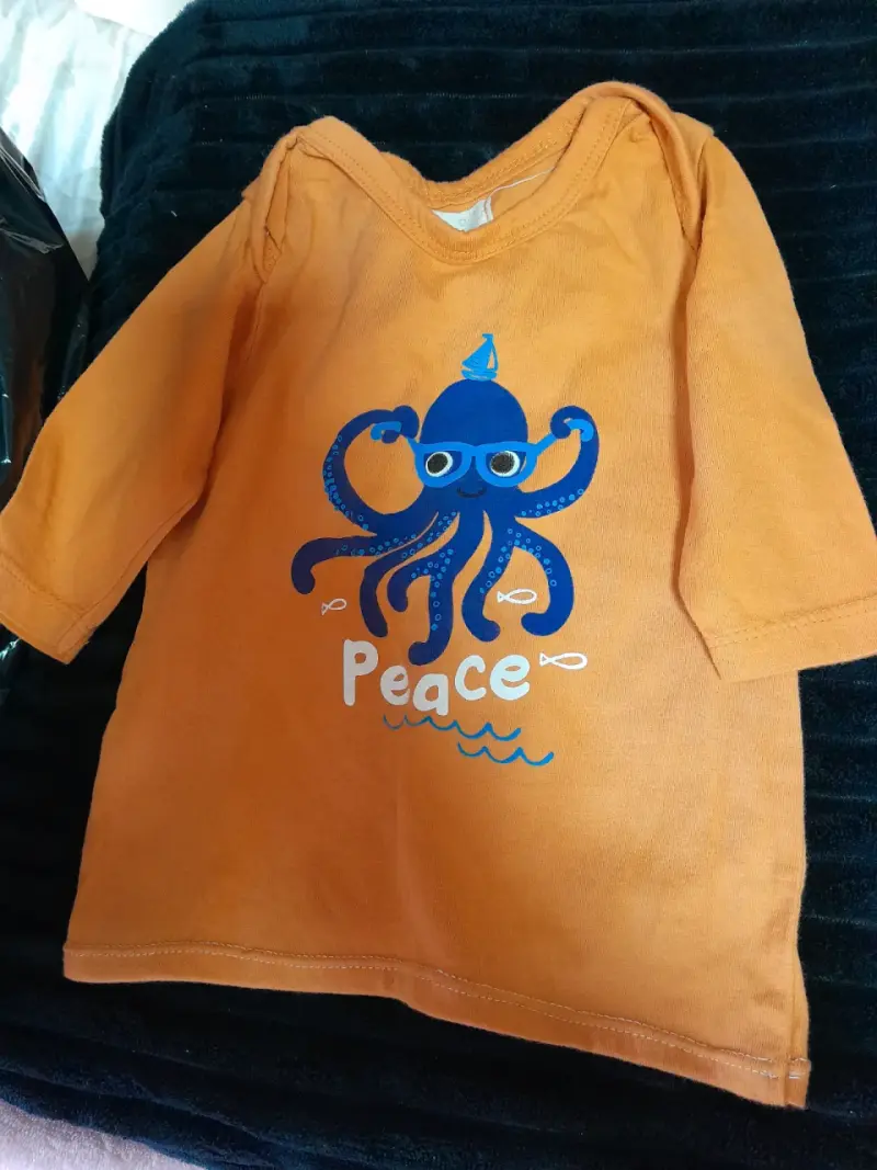 Conjunto de poleras para niño con diseños variados - 3