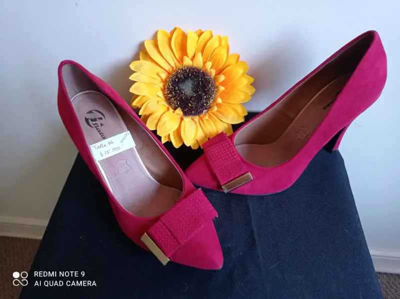 Zapatos de Tacón Rojos Talla 36