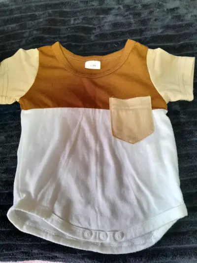 Conjunto de poleras para bebé con diseños variados - miniatura 2