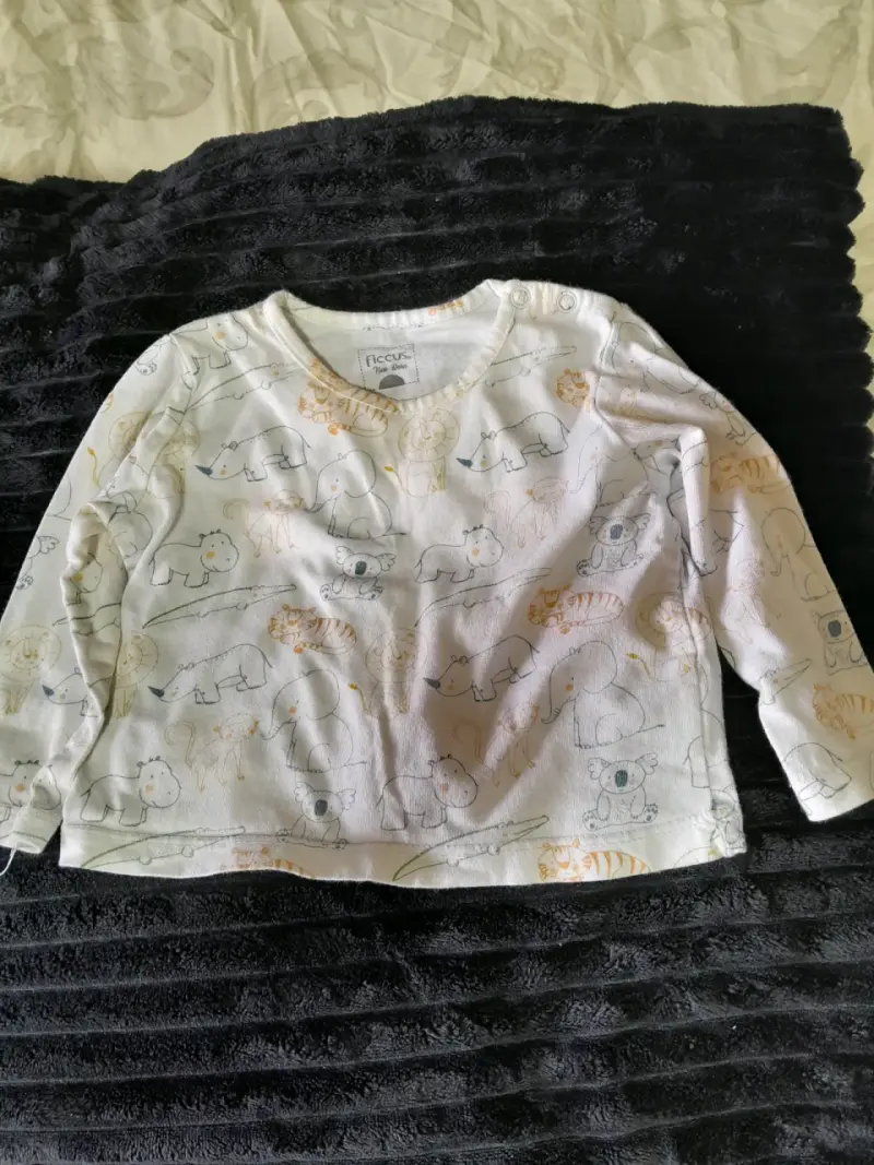 Conjunto de poleras para bebé con diseños variados - 4