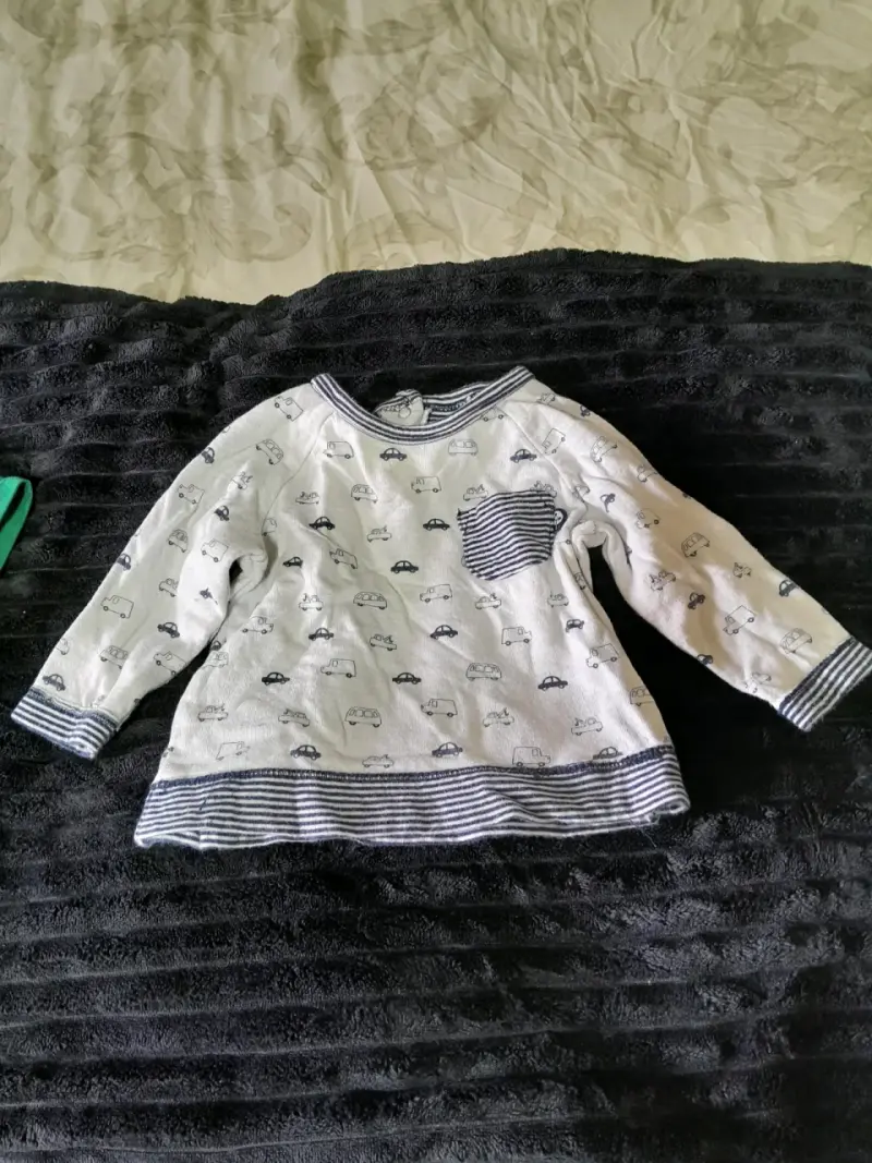 Conjunto de poleras y polerones para bebé con estampados divertidos - 4
