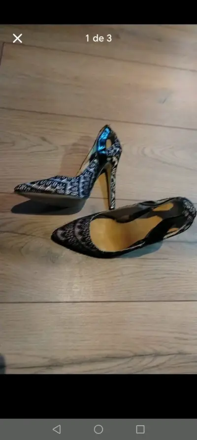 Zapatos de Tacón Plateados Elegantes - miniatura 6