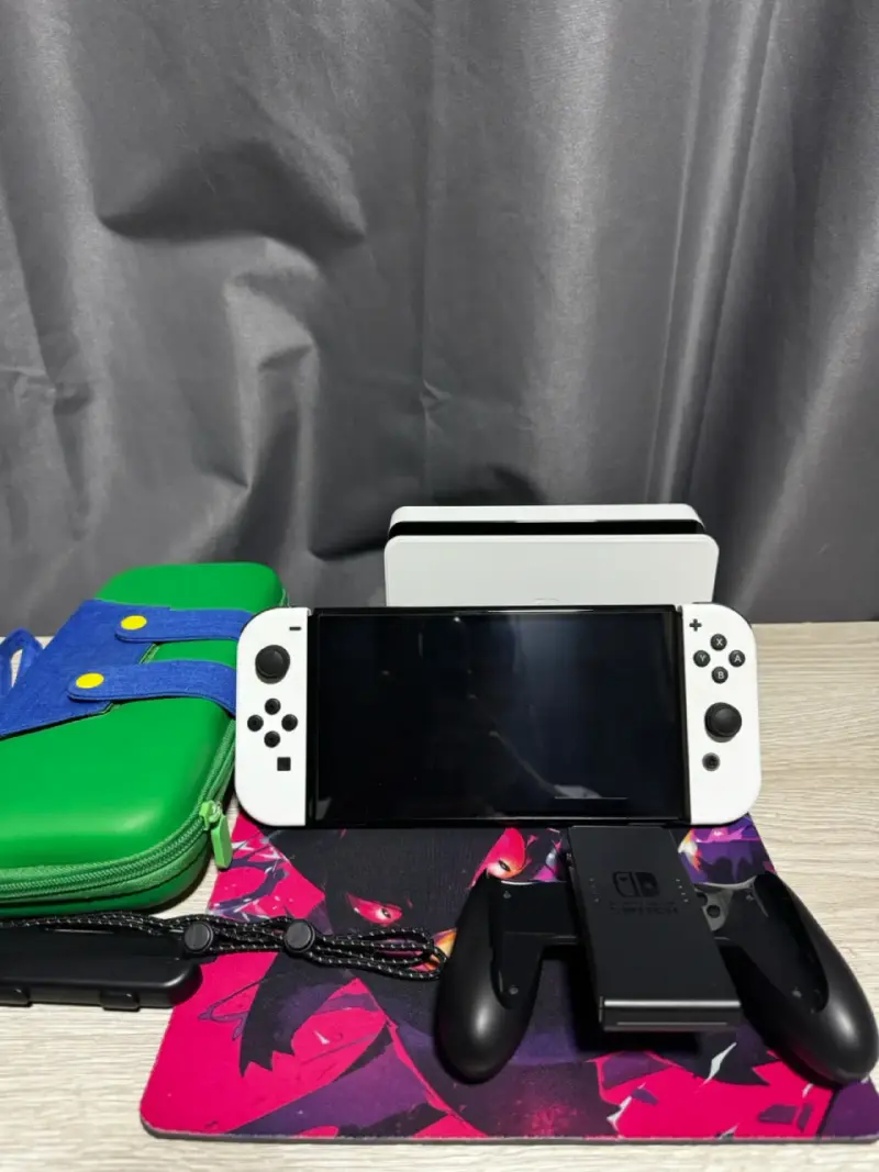 Consola Nintendo Switch OLED con accesorios - 1