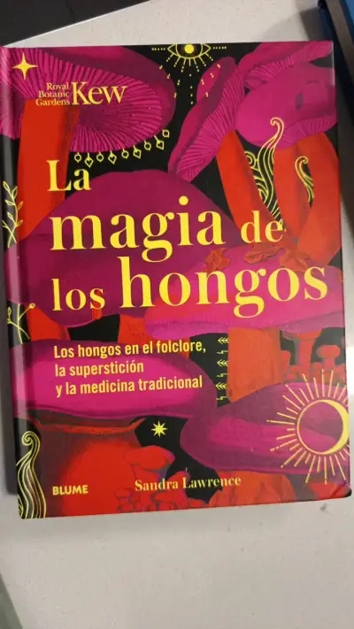 La Magia de los Hongos Libro - miniatura 1