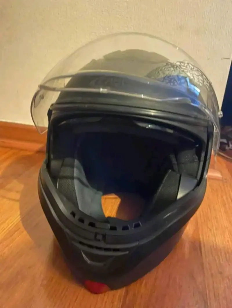 Casco Caberg de moto negro abatible - 2