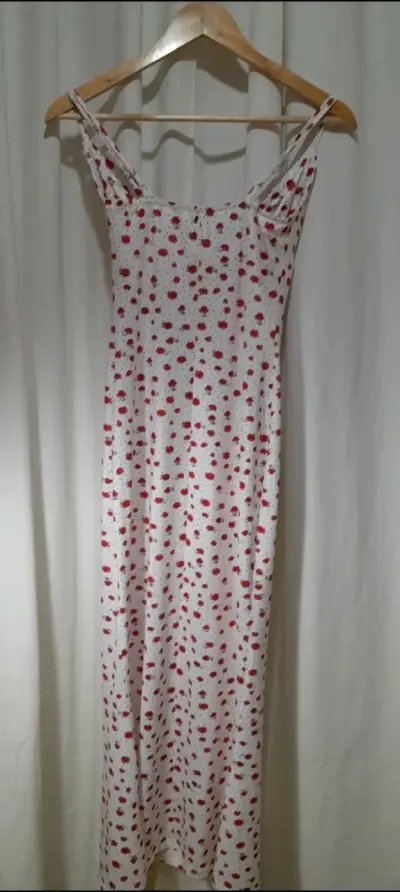 Vestido largo con estampado floral rojo  de Shein - miniatura 2