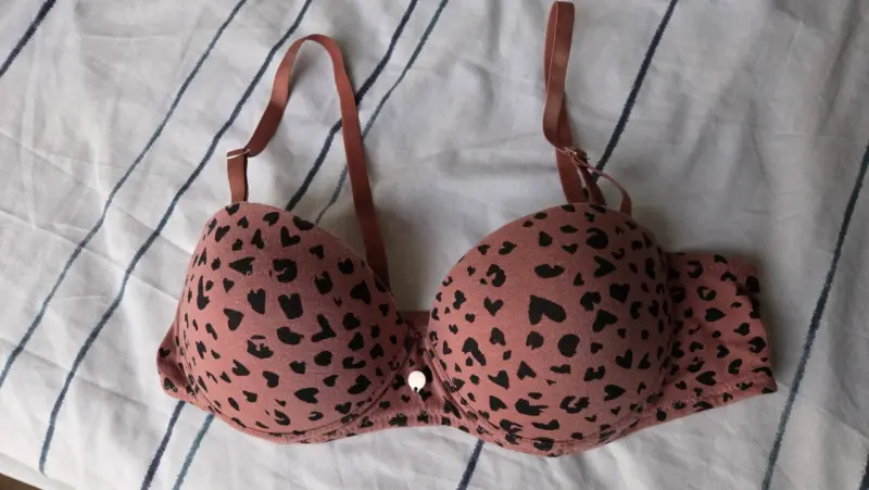 Sostén Lili Pink estampado animal print talla 34B - 1