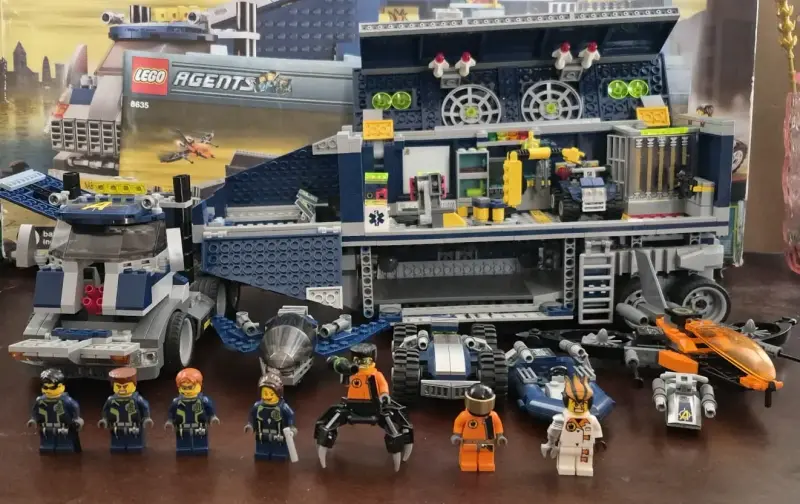 Set LEGO Agents Camion