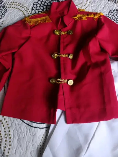 Disfraz de soldado rojo para niño - miniatura 1