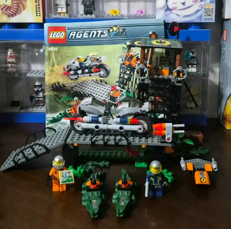 LEGO Agents crocos