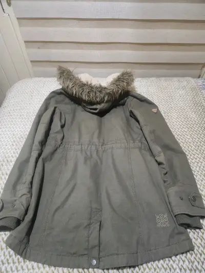Parka verde  militar , marca Lippi original - miniatura 3