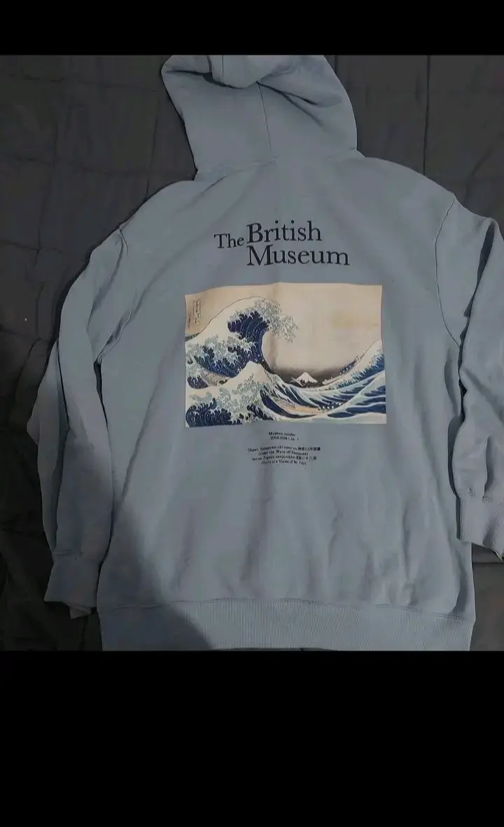 Polerón H&M con diseño de ola de Hokusai - 2