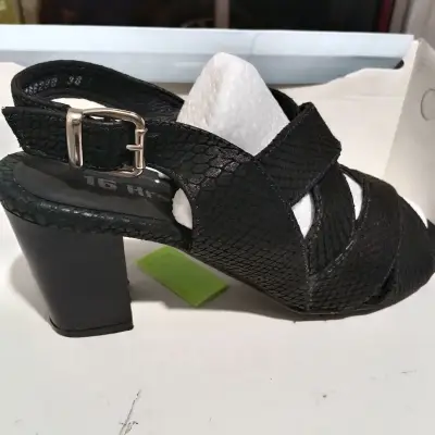 Sandalias de tacón negro  serpiente, 16 HRS. - miniatura 4