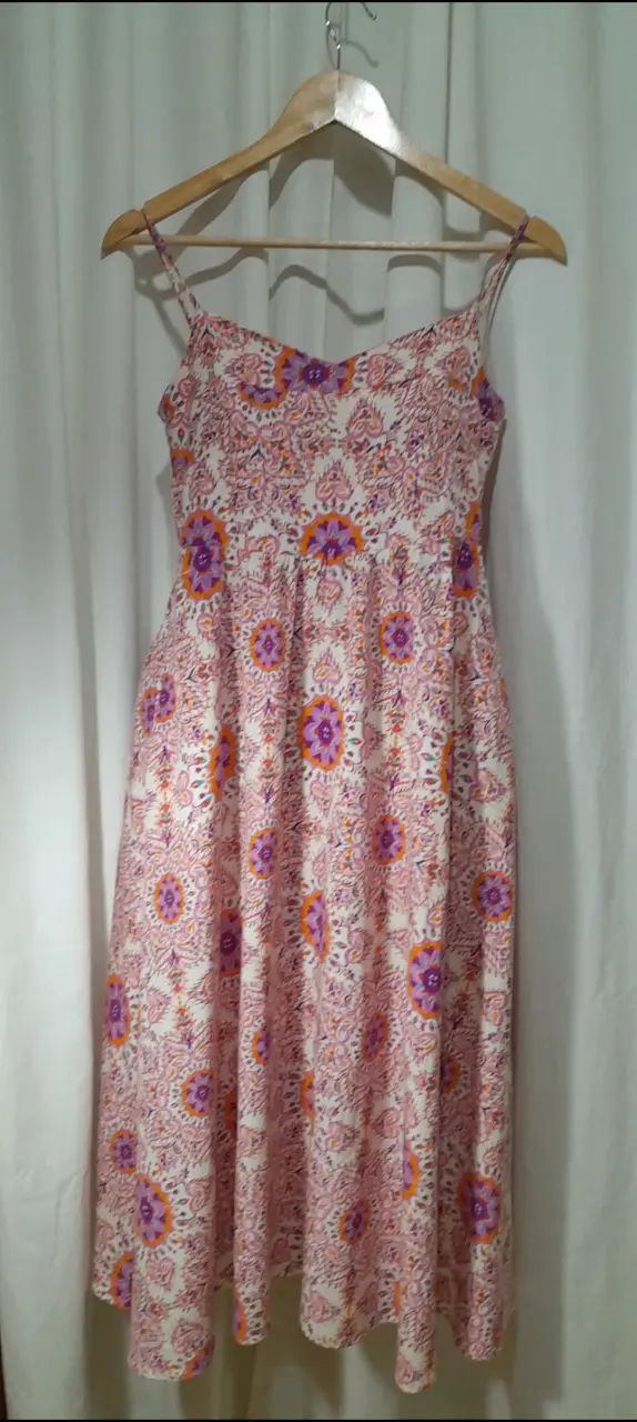 Vestido floral con Tirante Zara talla M