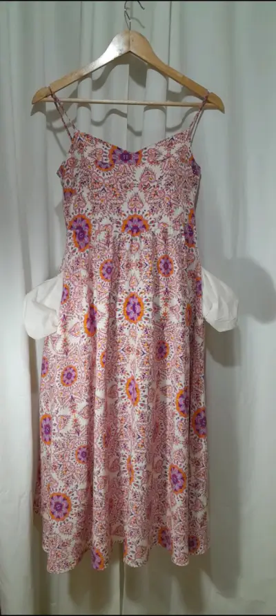 Vestido floral con Tirante Zara talla M - miniatura 2
