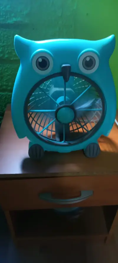 Ventilador de mesa infantil forma de búho azul - miniatura 1
