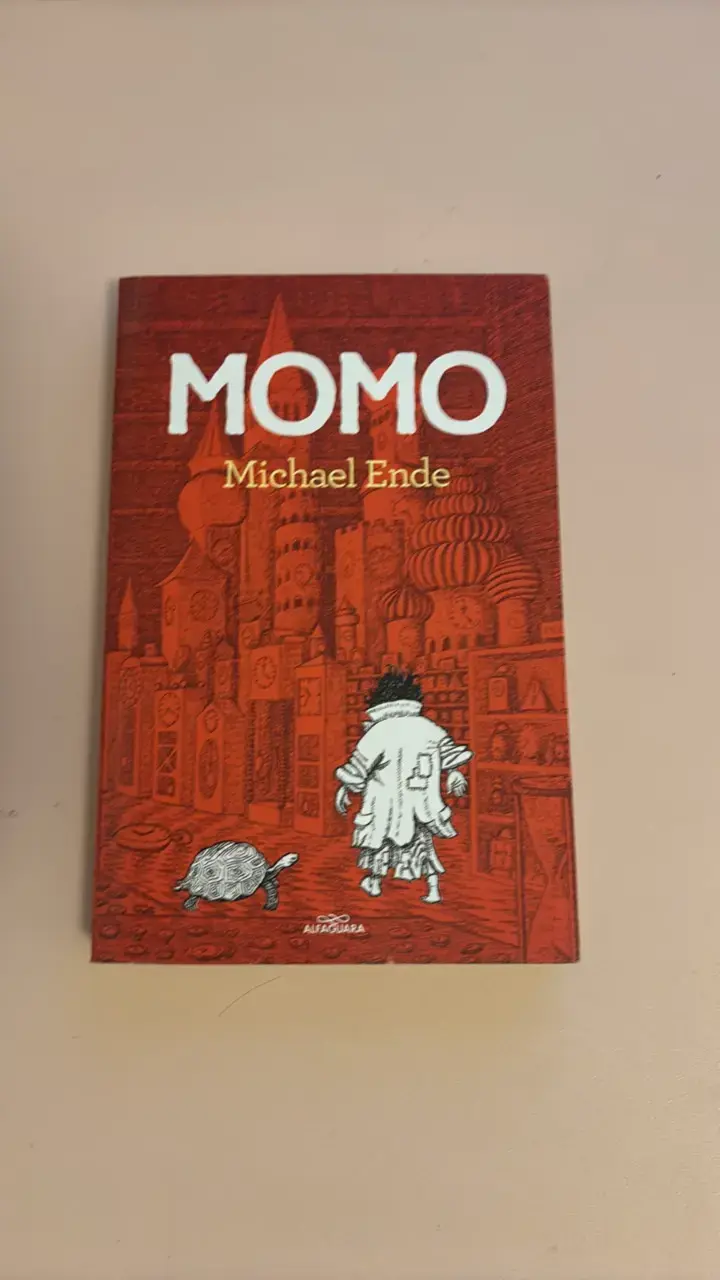 Libro Momo de Michael Ende