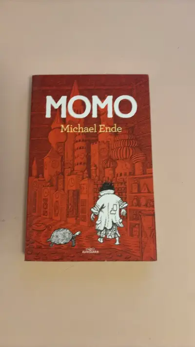 Libro Momo de Michael Ende - miniatura 1