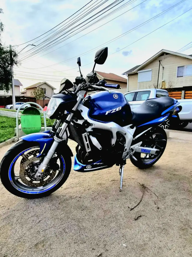 Moto Yamaha FZ6 azul SOLO VENTA - 4