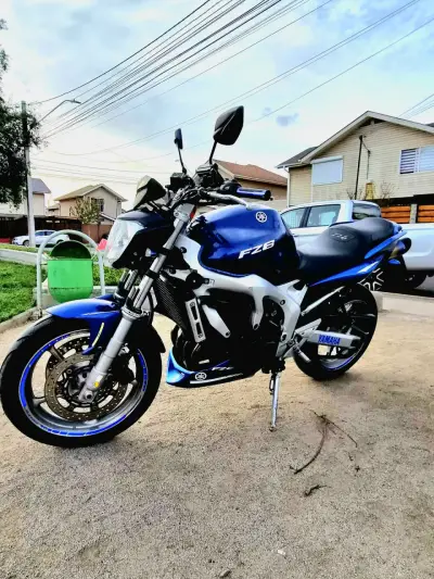 Moto Yamaha FZ6 azul SOLO VENTA - miniatura 4