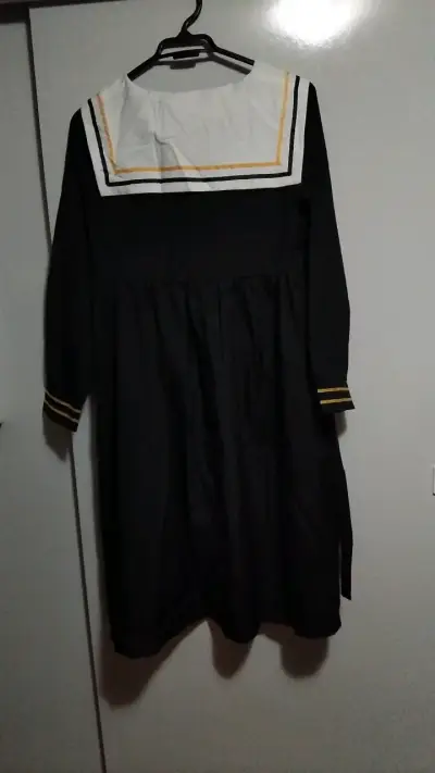 Vestido estilo marinero negro con detalles blancos - miniatura 2