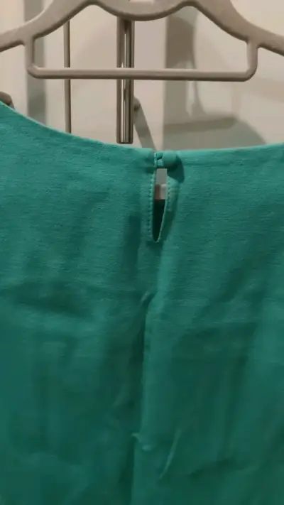 Vestido verde sin mangas talla 42 - miniatura 5