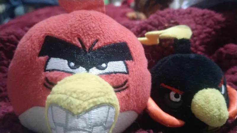 Peluches Angry Birds rojos y negros