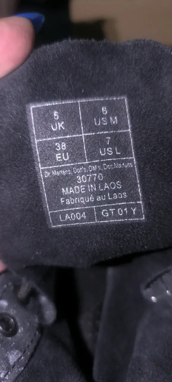 Botas Dr. Martens con diseño metálico - 3