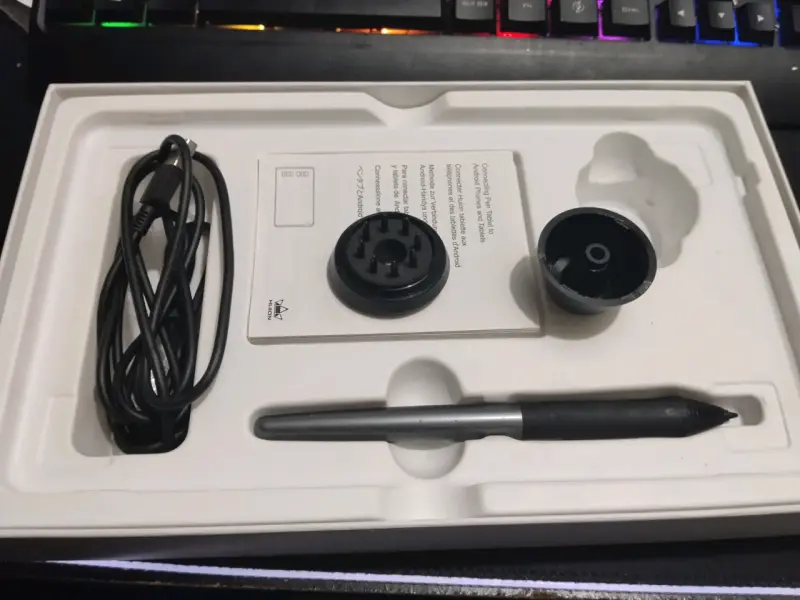 Tableta Gráfica Huion Inspiroy H640P - 3
