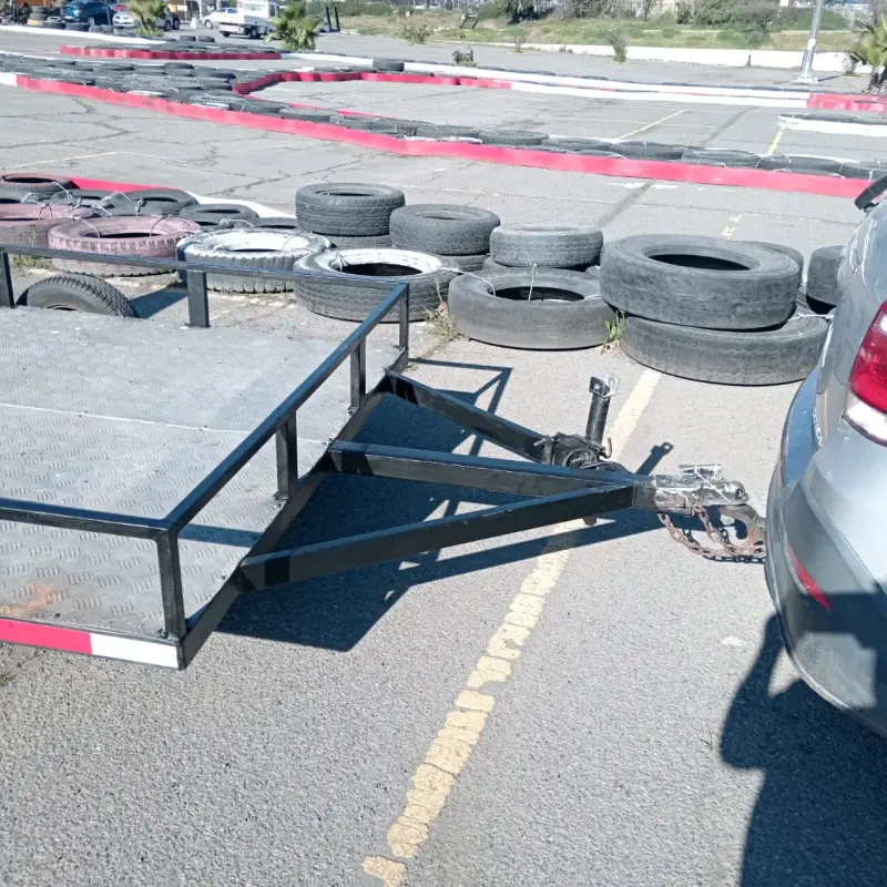 Carro para transporte de carga metálico con rampa - 3