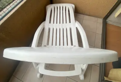 Reposera de plástico blanca para exterior - miniatura 6