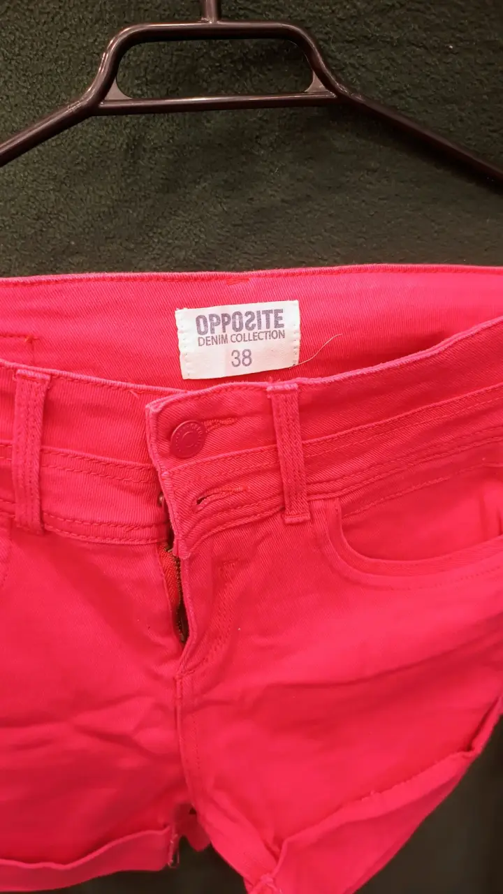 Shorts de mezclilla rojos Opposite talla 38 - 1