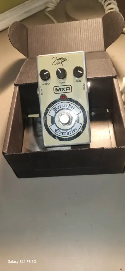 Pedal de efectos MXR Berzerker Overdrive - miniatura 1