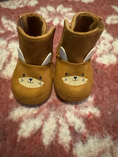 Botines de bebé con diseño de oso - miniatura 3