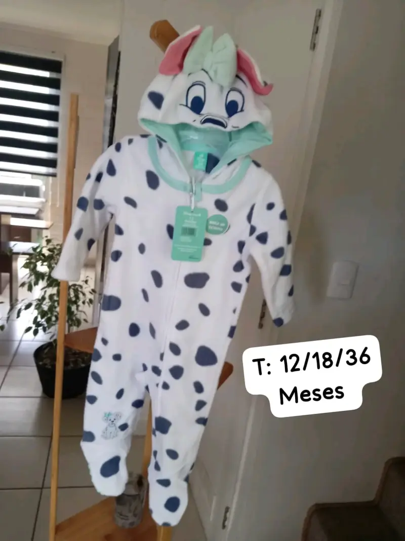 Enterito de bebé con diseño de dálmata
