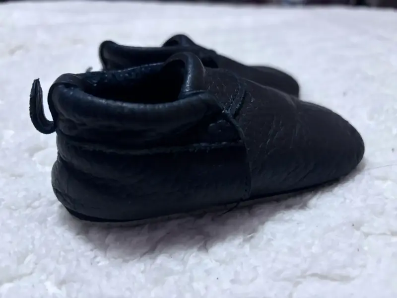 Zapatos de bebé de cuero negro - 1