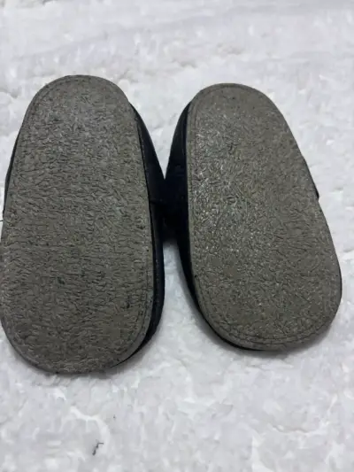 Zapatos de bebé de cuero negro - miniatura 4